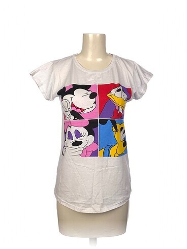 PreLoved T-shirt %70 İndirimli.