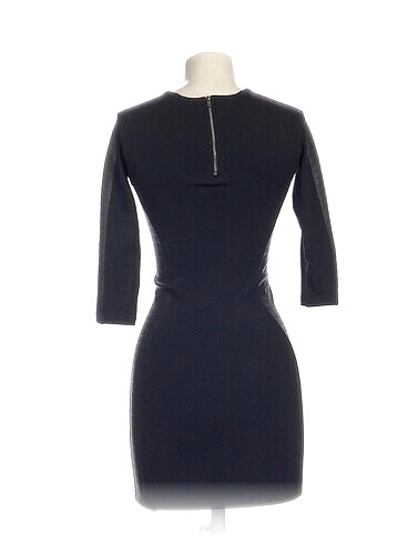 xs Beden PreLoved Kısa Elbise %70 İndirimli.