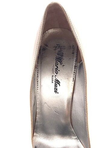 37 Beden beyaz Renk PreLoved Stiletto %70 İndirimli.