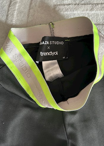 Siyah Dikişsiz Spor Tayt - Görsel 4