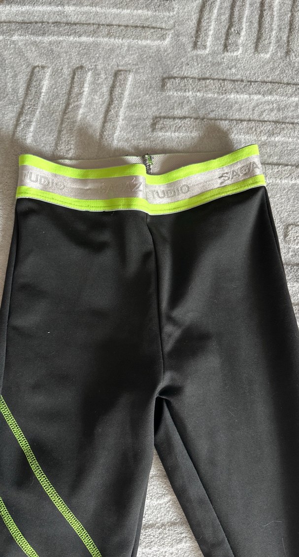 Siyah Dikişsiz Spor Tayt - Görsel 3