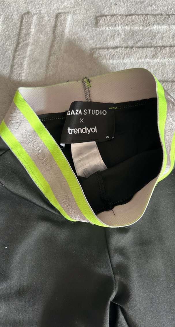 Siyah Dikişsiz Spor Tayt - Görsel 4