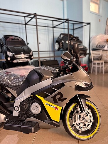 Beden Akülü Araba Motorsiklet