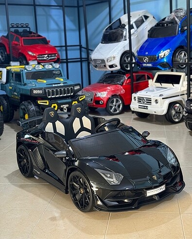 Beden siyah Renk Akülü Araba 24V Lamborghini Aventador Drift Model