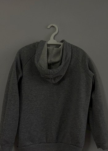 Kapüşonlu sweatshirt - Görsel 2