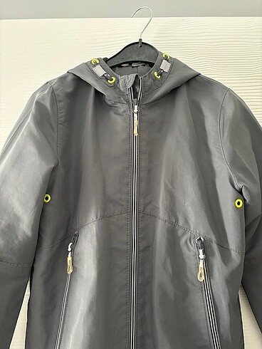 LC Waikiki Lcwaikiki erkek çocuk yağmurluk
