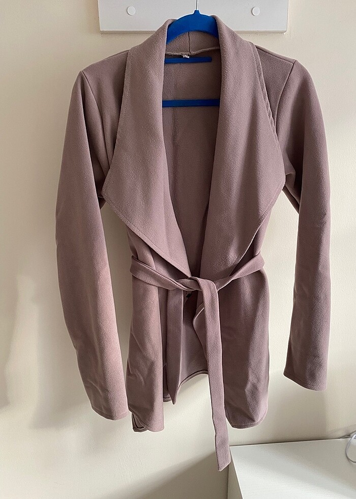 Önü bağlamalı kaban - Görsel 4