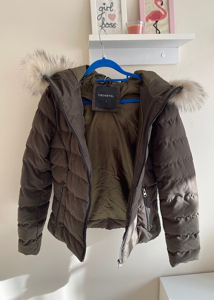 Kürklü şapkalı şişme mont - Görsel 4