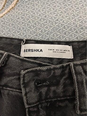 Bershka Pantolon