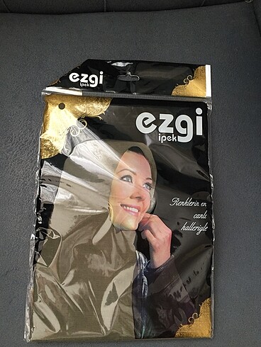 Tülbent Ezgi haki