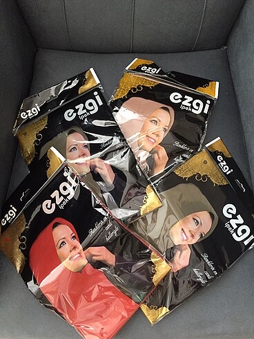 Ezgi tülbent