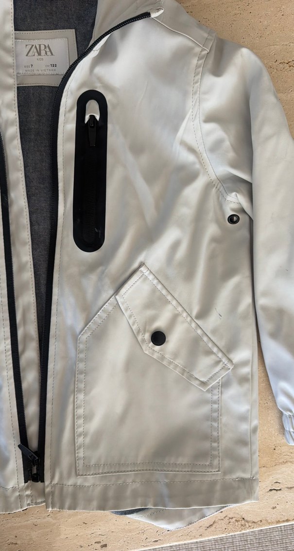 Gri Kapüşonlu Erkek Çocuk Ceketi - Görsel 4