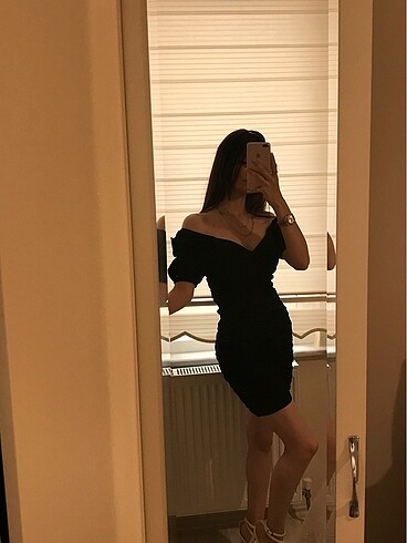 Stradivarius Kısa elbise