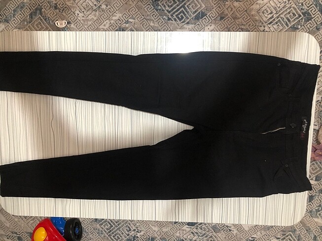 l Beden 3 pantalon bir arada