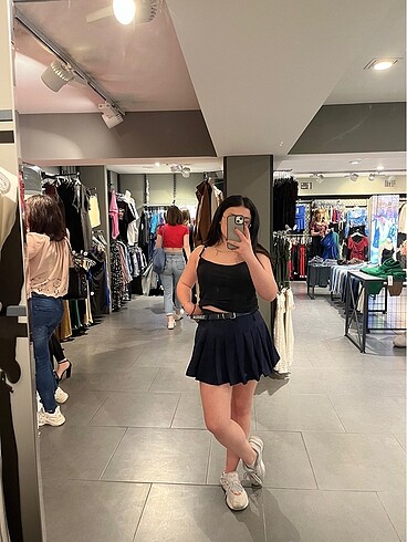 Zara kemerli pileli lacivert şort etek