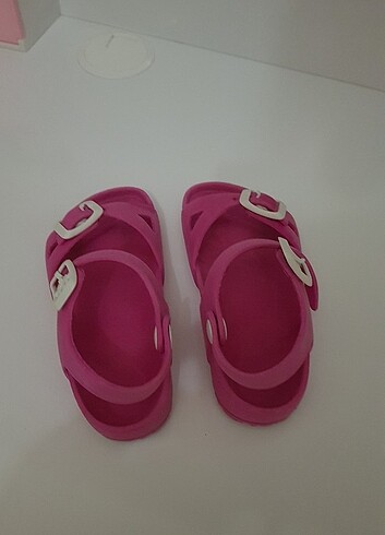 LC Waikiki Tatmış pembe kız sandalet 