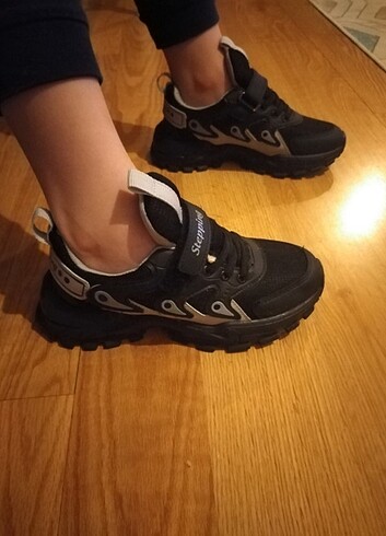 Erkek çocuk spor ayakkabı