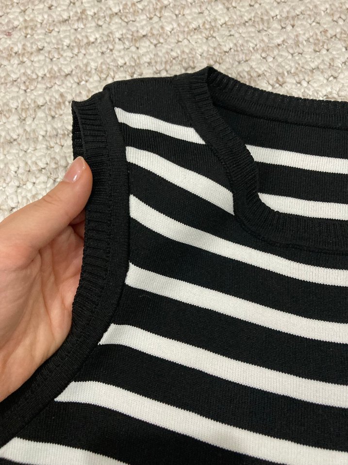 Çizgili Örgü Kolsuz Kadın bluz - Görsel 2