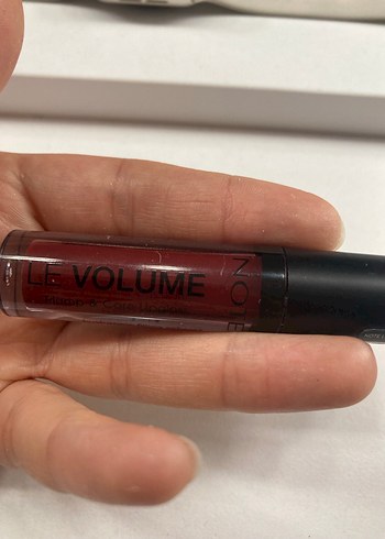 Bordo Renkli Mat Ruj - Görsel 2