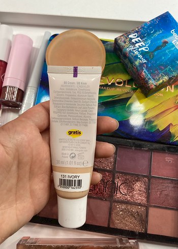 Çok Renkli Makyaj Seti - Görsel 12