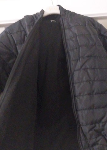 Erkek Çocuk Siyah Fermuarlı Mont - Görsel 2