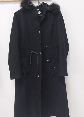 Siyah Kemerli Uzun Kadın Kaban - Görsel 2