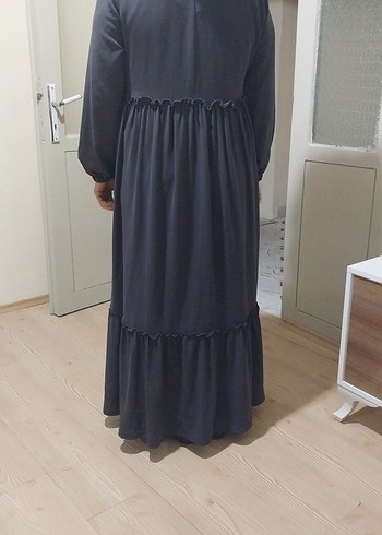 Kadın Gri Ruffle Detaylı Uzun Elbise - Görsel 3