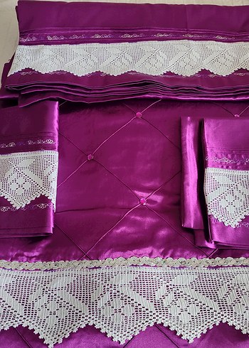 Mor Nakışlı Saten Parlak Yatak Örtüsü(Pike Takımı) - Görsel 6