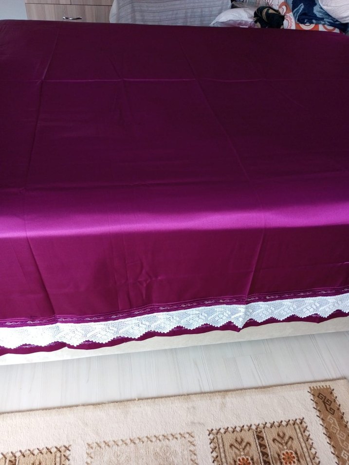 Mor Nakışlı Saten Parlak Yatak Örtüsü(Pike Takımı) - Görsel 5