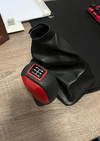 Kırmızı Suni Deri vites topuzu ve körüğü - Görsel 3