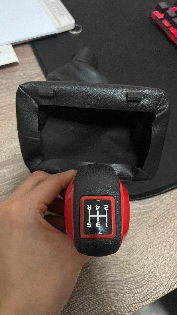 Kırmızı Suni Deri vites topuzu ve körüğü - Görsel 2