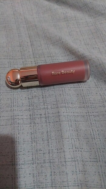 Orjinal Rare Beauty Belıeve rengi
