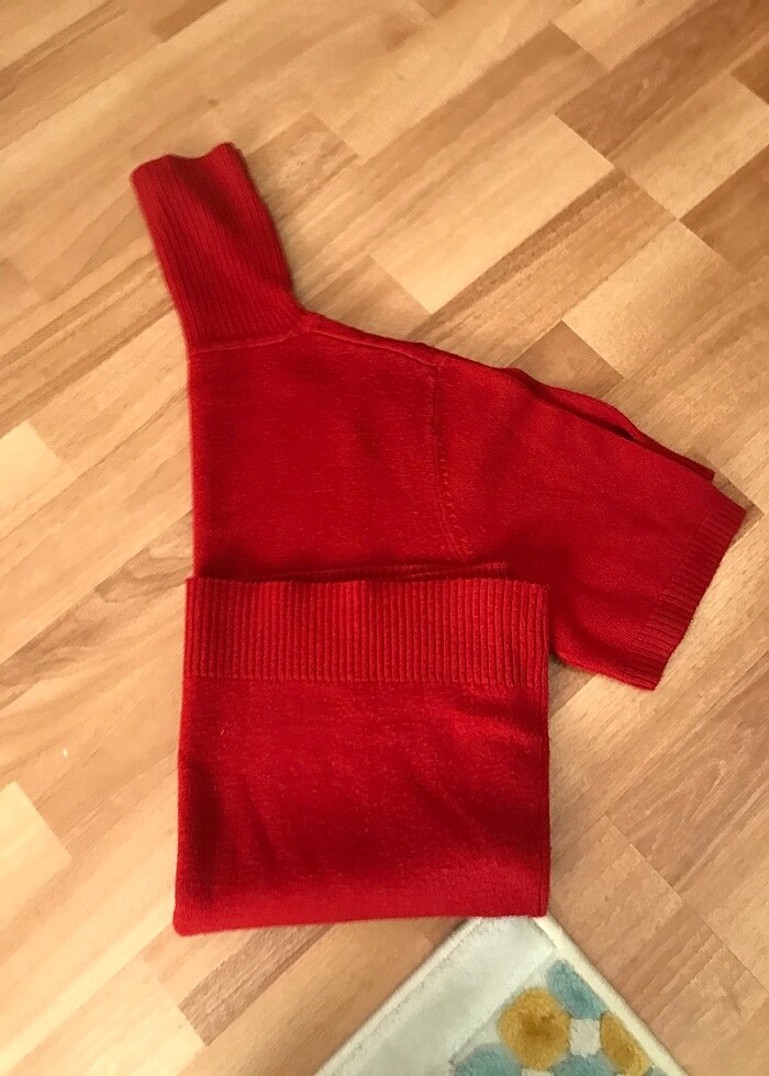 Kırmızı boğazlı kazak - Görsel 2