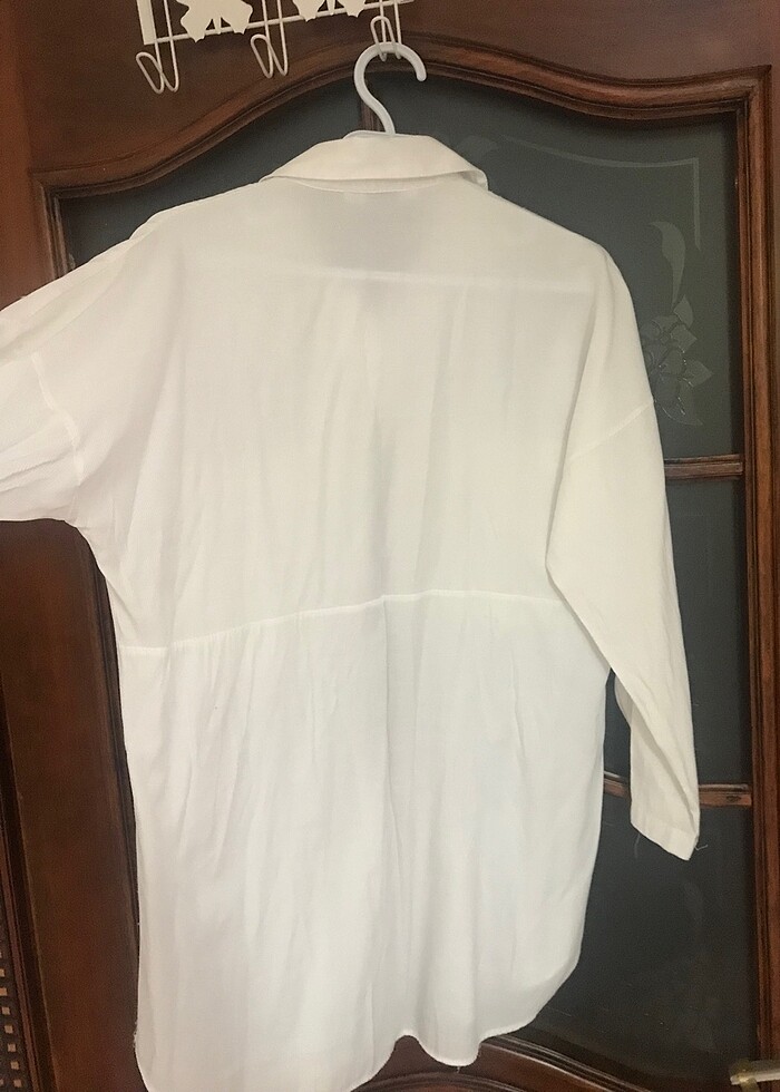 Beyaz gömlek - Görsel 3