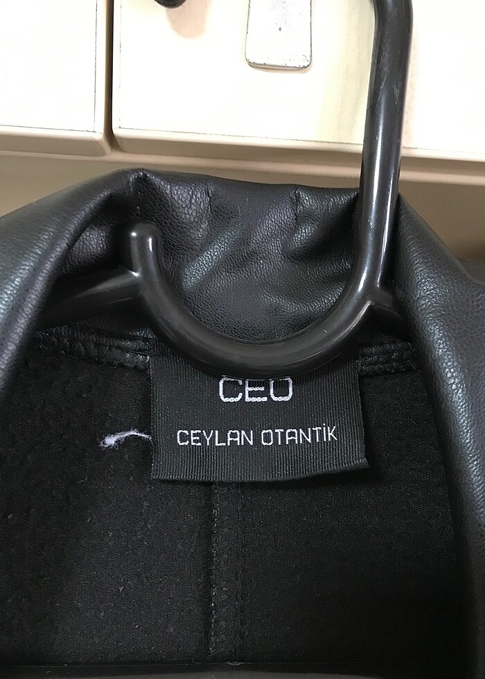 Siyah deri ceket - Görsel 2