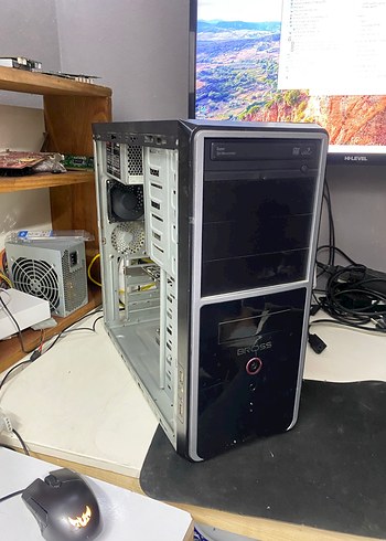 Diğer AMD 3 Çekirdekli Kasa Ekran kartlı
