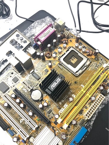 Anakart Islemci ve Fan (2gb ram)