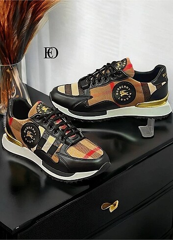 Burberry BURBERRY