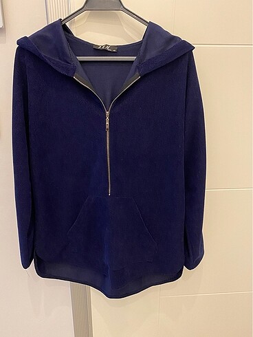 Kapüşonlu sweatshirt