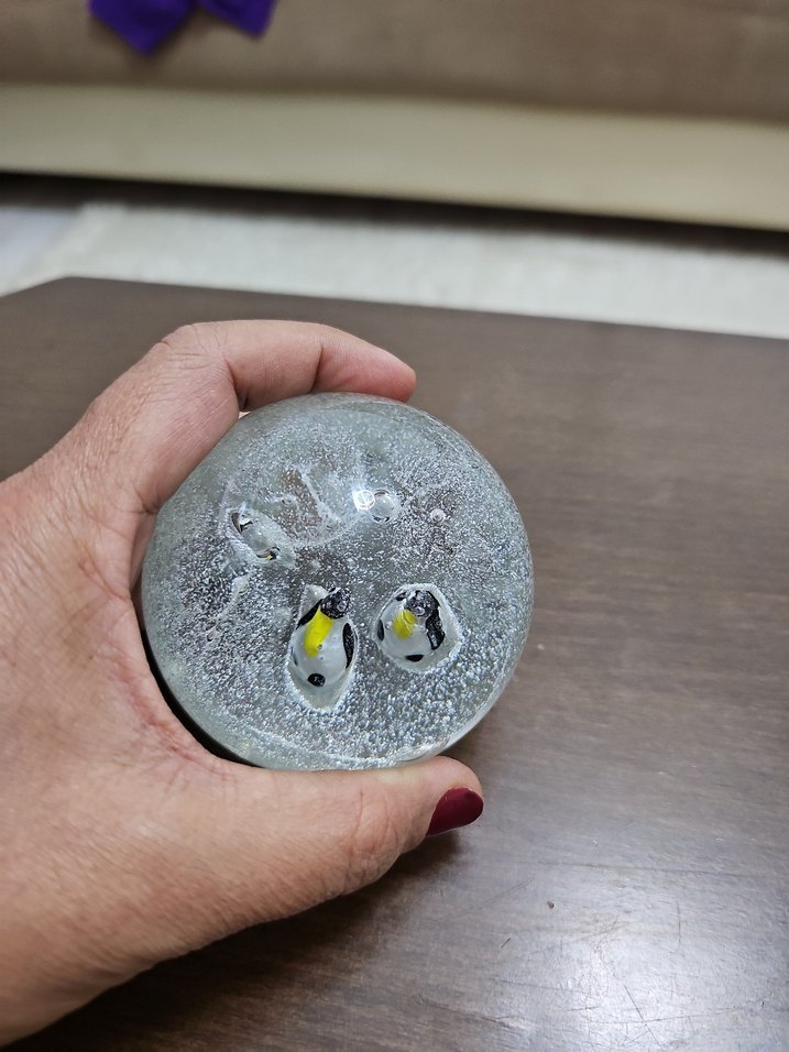 Renkli Penguen Figürlü Cam Küre - Görsel 4