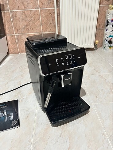 Philips EP2220/10 Tam Otomatik Espresso Makinası, 1.8 L Kapasite