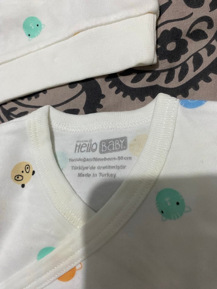 Yenidoğan Bebek Erkek Beyaz Renkli Baskılı Takım - Görsel 2