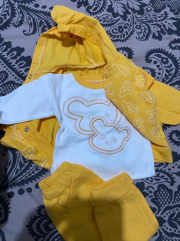 Sarı Kapüşonlu Bebek Erkek Takım - Görsel 2