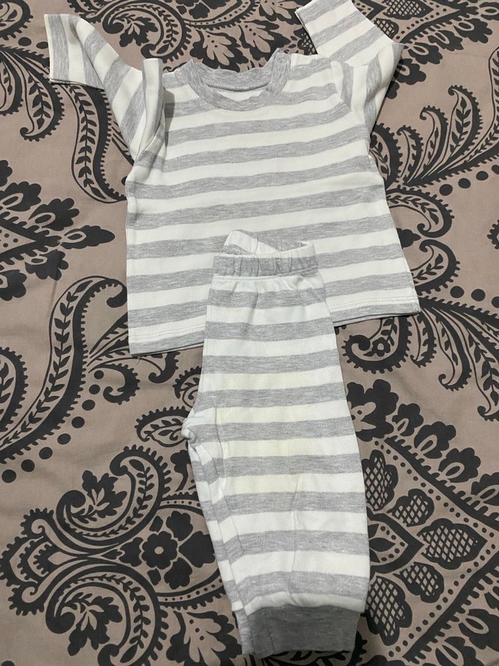 Erkek Bebek Gri Çizgili Örgü Pamuklu Takım - Görsel 2