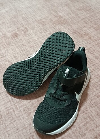 Nike unisex ayakkabı