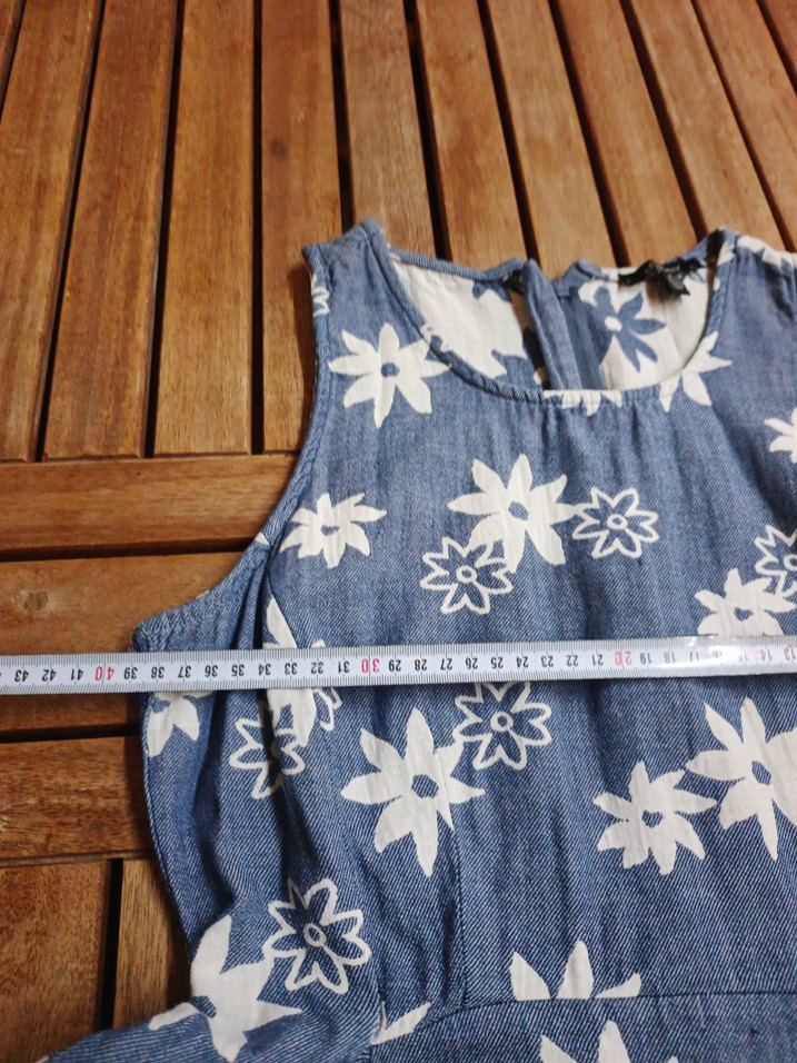 Çiçek Desenli Lacivert Kolsuz Midi Kot Elbise - Görsel 4