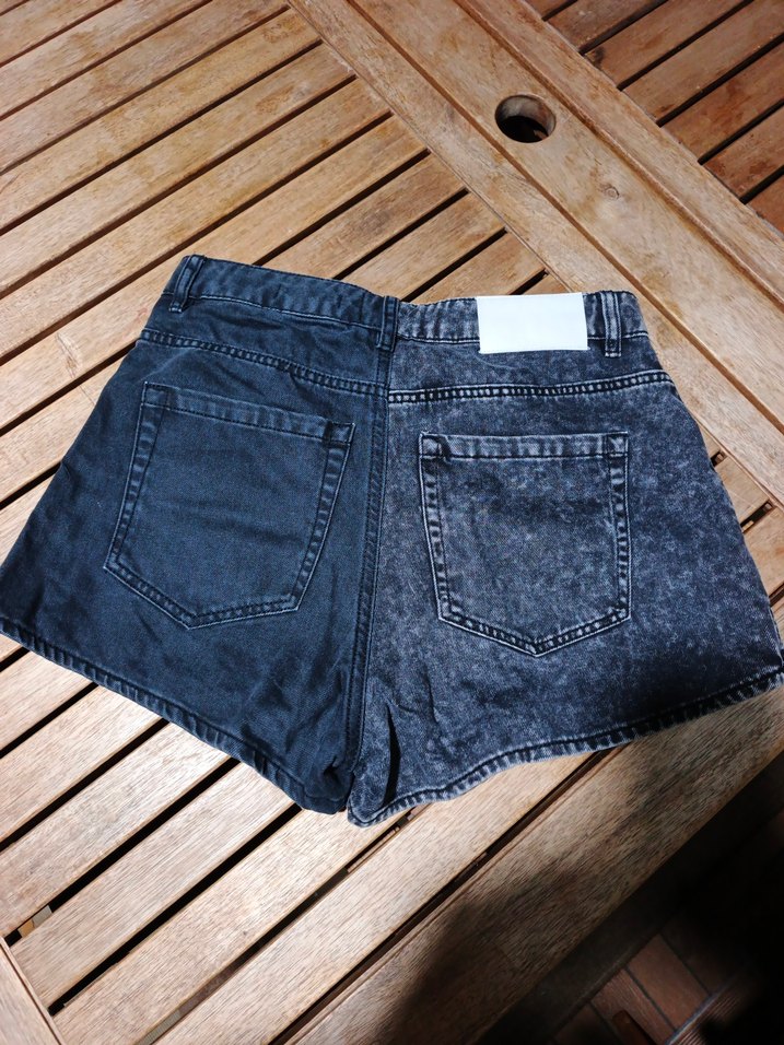 Gri siyah Salaş Mini Denim Şort - Görsel 4