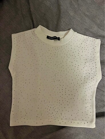 Taşlı Parlak Crop Top