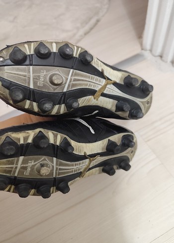 34 Beden Sarı Siyah Erkek Futbol Ayakkabısı Velcro Bantlı