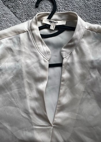 Gri V Yaka Düğmeli Kadın Gömlek - Görsel 2